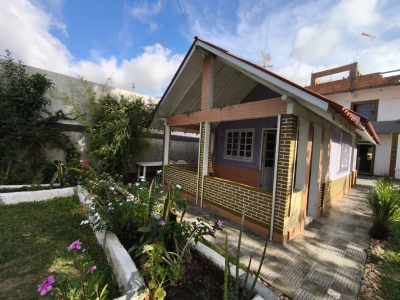 Locação - Casa (Padrão) - São João do Rio Vermelho - Florianópolis/SC - Cod. IMOB-2598